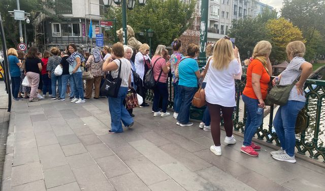 Eskişehir'e gelen turistler fotoğraf çekmeye doyamadı