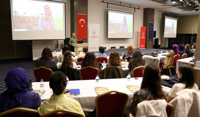 Eskişehir'de Kadınların Kooperatif Yoluyla Güçlendirilmesi Projesi tanıtıldı