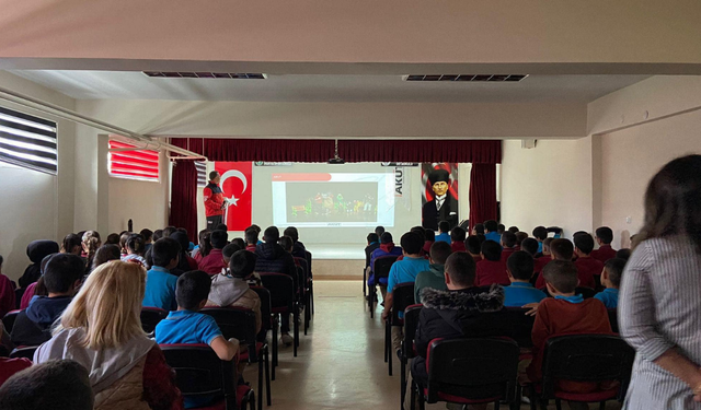 Eskişehir'de deprem bilinçlendirme semineri yapıldı