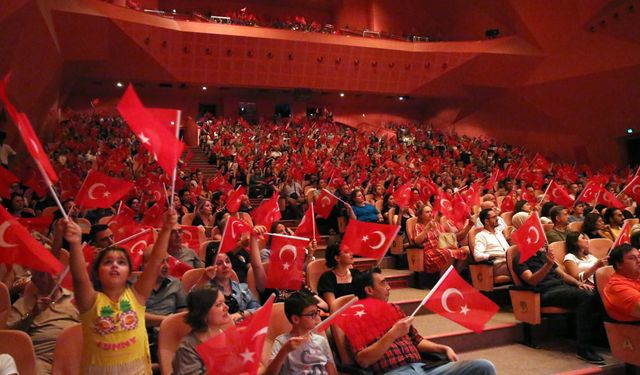 Eskişehir bugün Cumhuriyet Bayramı'nı konserle kutlayacak