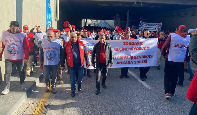 Belediye İş Sendikası Eskişehir üyeleri "Zordayız Geçinemiyoruz" mitingine katıldı