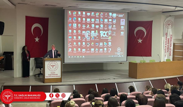 Eskişehir'de sağlık çalışanlarına "Normal Doğum" semineri verildi