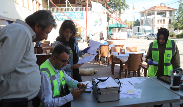 Ücretsiz toprak analizi hizmeti Beylikova'da başladı