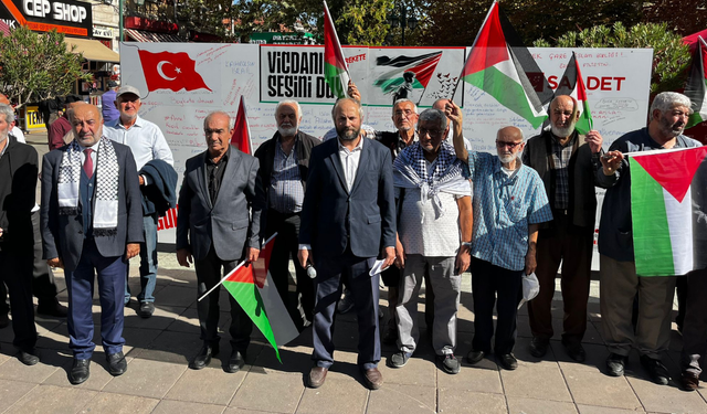 "Filistin'de mazlumların üstüne ölüm yağıyor"