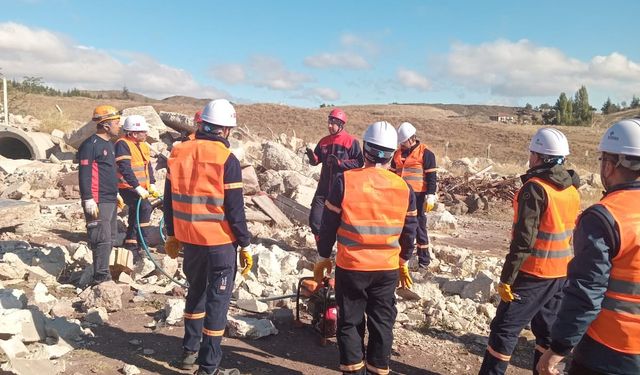 AFAD Eskişehir arama kurtarma hakkında bilinçlendirmeye devam ediyor