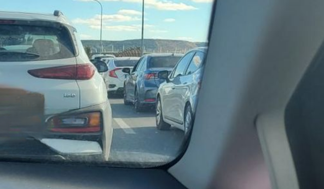 Eskişehir'de kaza: Trafik durma noktasına geldi!