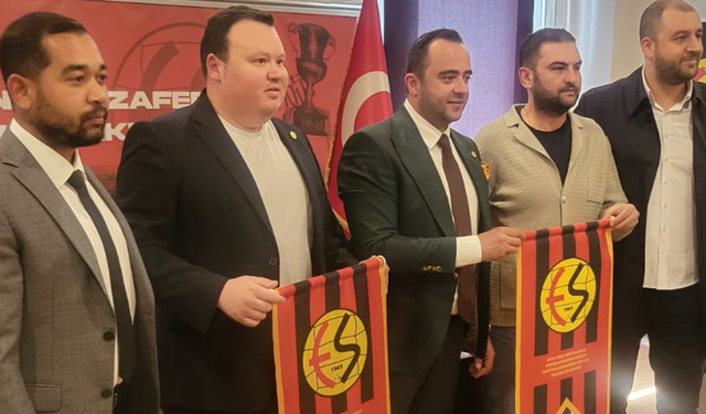 Eskişehirspor yönetiminden bayrak kampanyası