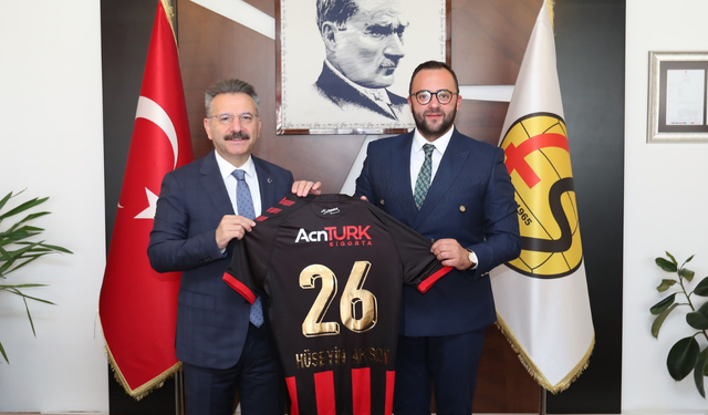 Vali Aksoy'dan Eskişehirspor'a destek ziyareti