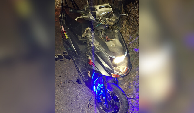 Komşuda motosiklet ve elektrikli bisiklet çarpıştı: 3 kişi yaralandı