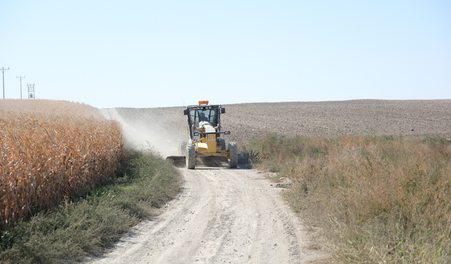 Sivrihisar'da kırsal yollar için bakım çalışması