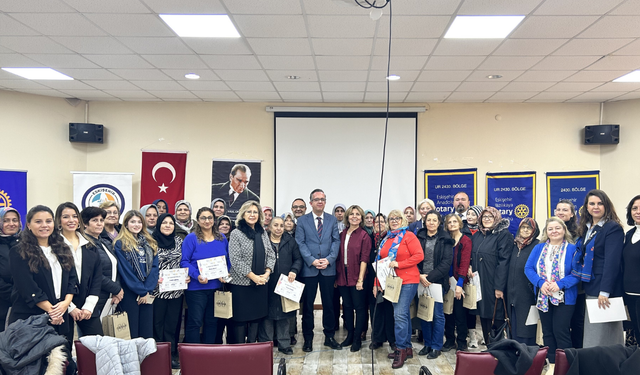 Eskişehir'de 'Ev Kadınları Ufuk Geliştirme Projesi' eğitimi verildi