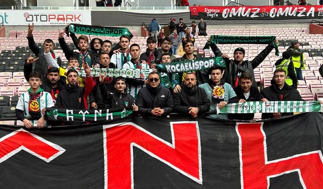 Nefer Grubu, Bursaspor ve Kocaeli taraftarlarını ağırladı