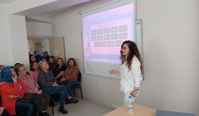 Odunpazarı'nda sağlık seminerleri devam ediyor