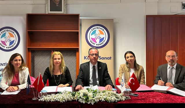 Eskişehir Liselerarası Tiyatro Şenliği için protokol imzalandı