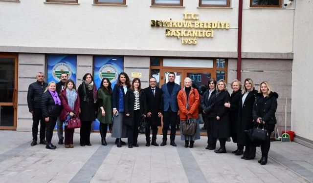 “Rotary 2430 Ev Kadınları Ufuk Geliştirme Projesi” kapsamında eğitim seminerleri düzenlendi