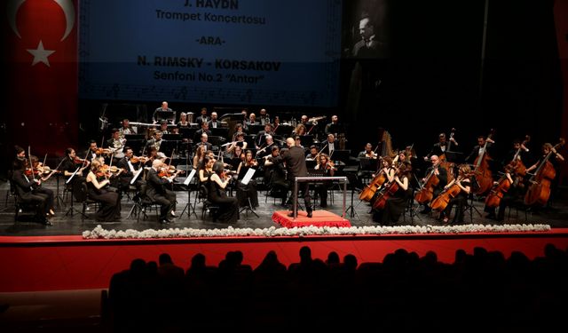 Eskişehir Senfoni Orkestrası, Mozart ve Haydn eserleriyle büyüledi