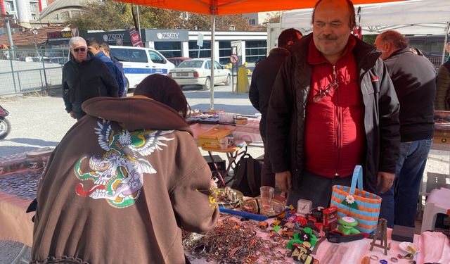 Eskişehir antika pazarına yoğun ilgi