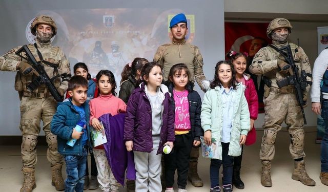 Eskişehir'de öğrencilere jandarma mesleği tanıtıldı