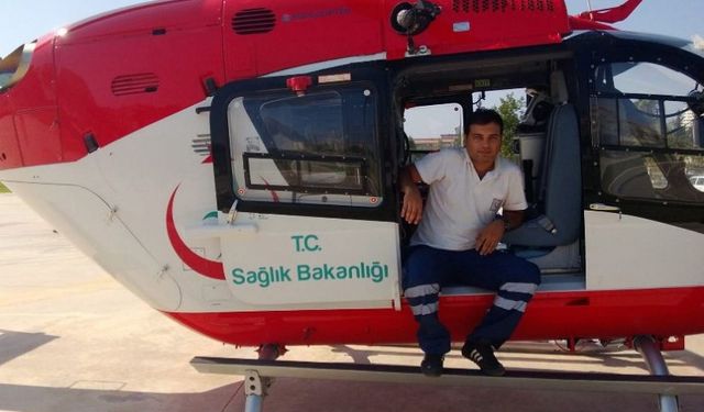 Helikopter kazası sonrası ailesine acı haber verildi! ATT personelinin evine Türk bayrağı asıldı