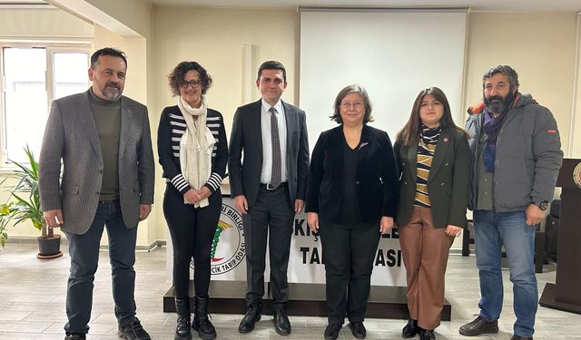 CHP Tepebaşı İlçe Başkanlığı, Eskişehir-Bilecik Tabipler Odası'nı ziyaret etti