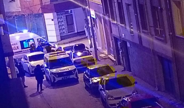 Eskişehir'de şüpheli olay: Polis koçbaşıyla binaya girdi!