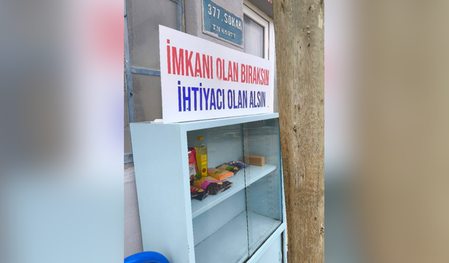 Eskişehir’de yürek ısıtan yardımlaşma: İhtiyaç sahipleri için gıda erzak dolabı kurdular