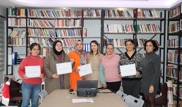 "Etkili İletişim Yöntemleri, Özgeçmiş Hazırlama ve Mülakat Teknikleri" eğitimi verildi