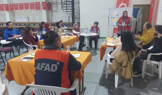 AFAD Eskişehir afet hazırlığı fikirlerini gençlerle paylaştı