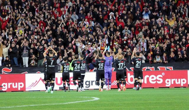 Eskişehirspor'dan taraftara çağrı: Avantajlı dönem ay sonunda bitiyor