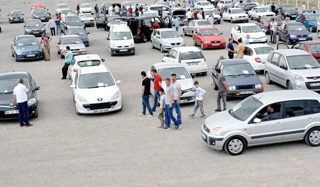 Parası sıfıra yetmeyen bunları alıyor: 700 bin lira altına araç fırsatı geldi