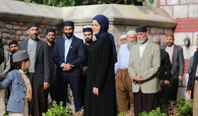 Kızıl Goncalar o tarihe kadar ekranlarda olmayacak: Kızıl Goncalar yeni bölüm ne zaman yayınlanacak?