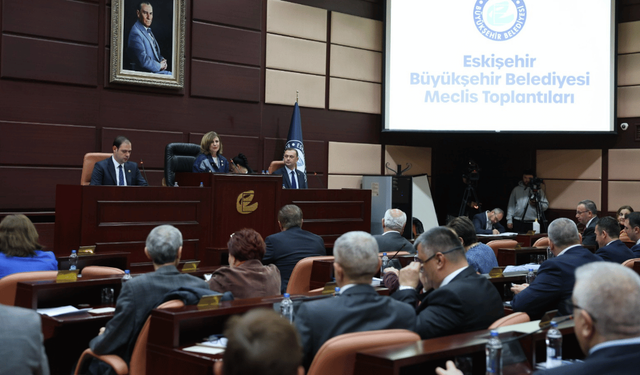 Eskişehir Büyükşehir Belediyesi’nde encümen ve komisyon üyeleri seçildi