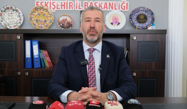 Yeniden Refah Partisi Eskişehir İl Başkanı’ndan Ayşe Ünlüce’ye hem övgü hem yergi