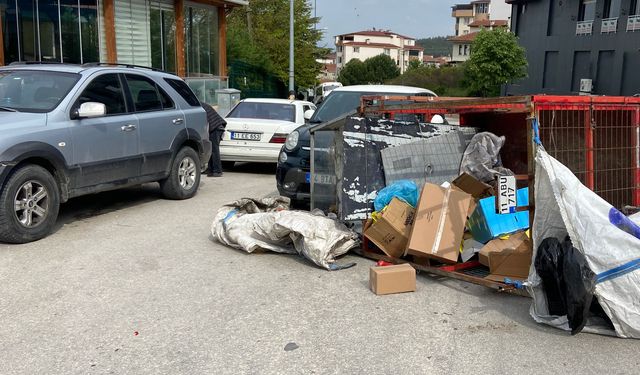 Bilecik'te motosiklet devrildi, sürücü yaralandı