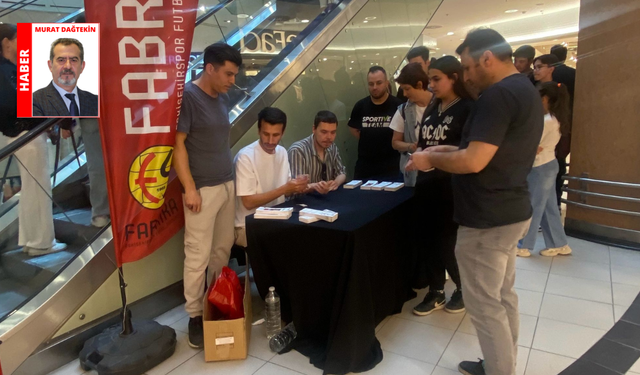 Bilet gişelerinde kuyruk oluştu