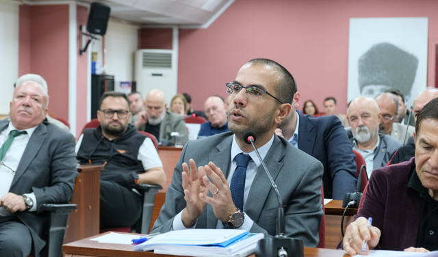 CHP Grup Başkanvekili Emre Genç: “Vatandaşla karşı karşıya gelmek istemiyoruz”