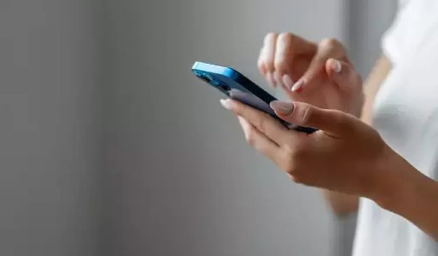 Gümrükte şoke eden operasyon: Akıllı telefon diye binlerce tuşlu telefon yolladılar