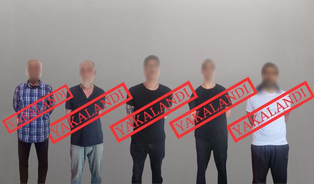 Kırmızı bültenle aranan 5 suçlu Türkiye'ye iade edildi