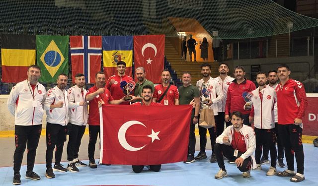 Milli boksörler, Çekya'dan madalyalarla döndü