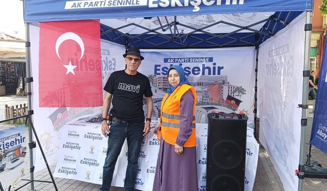 AK Parti Odunpazarı Kadın Kolları üyelik çadırlarıyla sahada