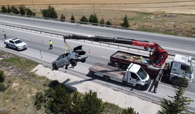 Emirdağ'da takla atan otomobil ormanlık alana girdi: 2 yaralı!