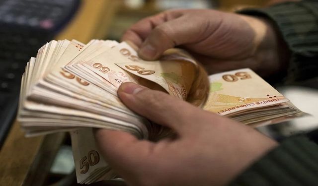 Bu şekilde maaş alan ve verenlere kötü haber: Kesilecek dev ceza açıklandı