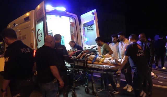 Komşuda iki motosiklet çarpıştı: 2'si ağır 4 yaralı