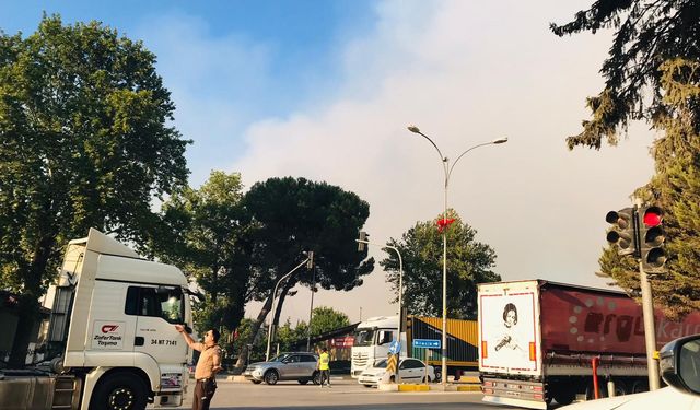Bilecik'te yangın nedeniyle çevreyolu yeniden trafiğe kapatıldı