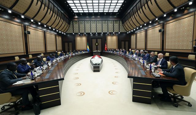 Cumhurbaşkanı Erdoğan: "Gazze'deki zulmün durdurulması için ne gerekiyorsa yapmakla mükellefiz"