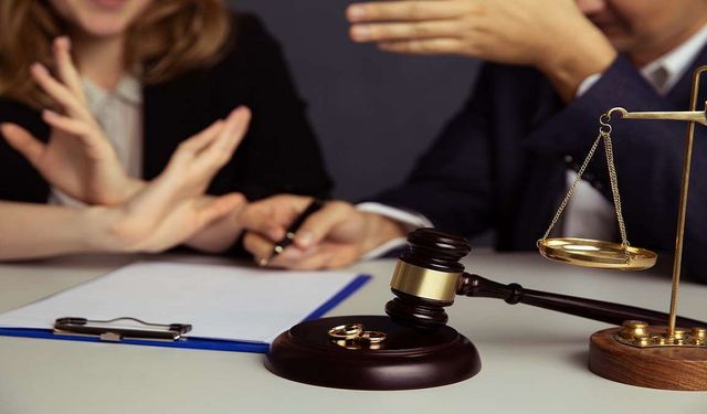 Evlilikte 300 gün kuralı tartışmaya açıldı: AYM'den kritik adım