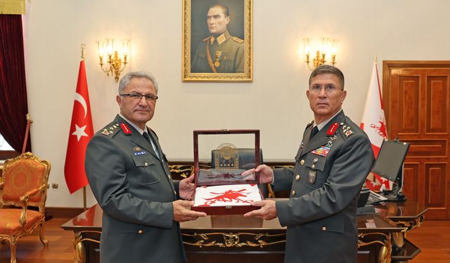 Orgeneral Tokel, 1. Ordu Komutanlığı görevini Korgeneral Ersay’a devretti