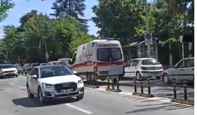 Eskişehir'deki yeni trafik düzeni ambulansın geçişini engelledi