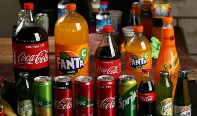 Herkesin içtiği gazlı içeceklere zam geliyor: İşte yeni fiyatlar