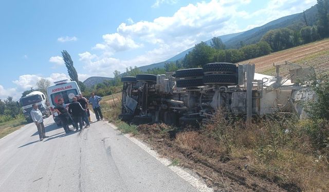 Komşuda beton mikseri devrildi: 1 yaralı
